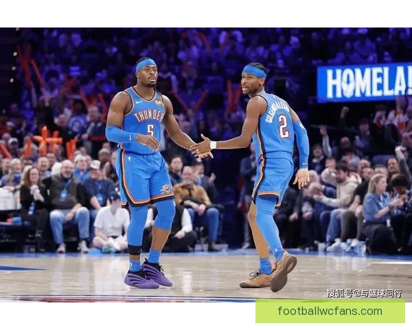 季后赛首轮揭晓多队关注字母哥尼克斯骑士成交易热门