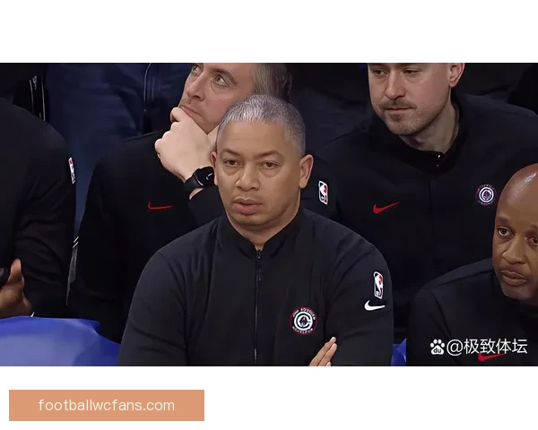 卢指导：专注于比赛执教不纠结小卡与加兰出场时间限制